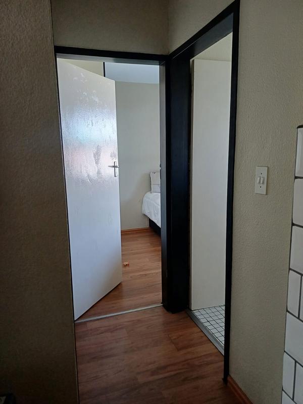 To Let 2 Bedroom Property for Rent in Ridgeway Gauteng