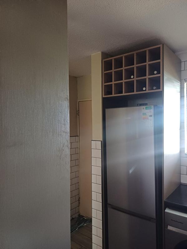 To Let 2 Bedroom Property for Rent in Ridgeway Gauteng