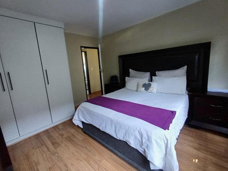 To Let 2 Bedroom Property for Rent in Ridgeway Gauteng