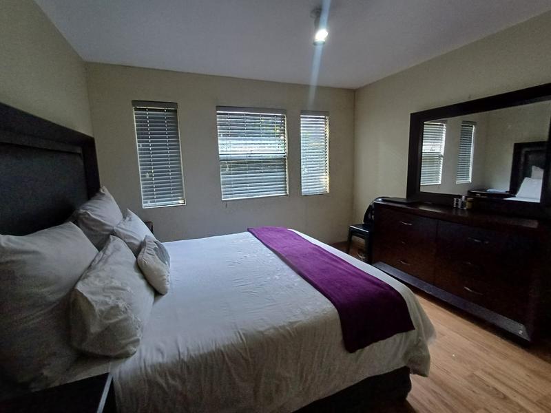 To Let 2 Bedroom Property for Rent in Ridgeway Gauteng
