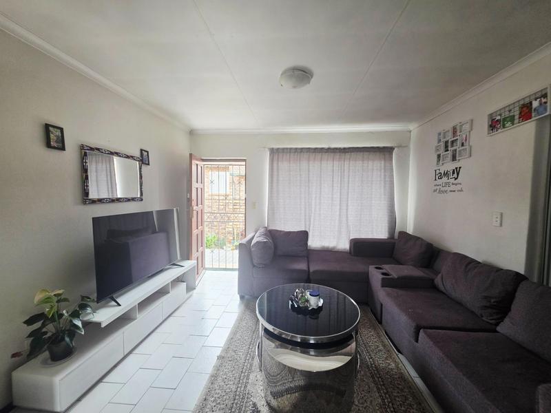 2 Bedroom Property for Sale in Birchleigh Gauteng