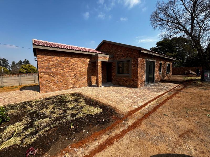 3 Bedroom Property for Sale in Dersley Gauteng