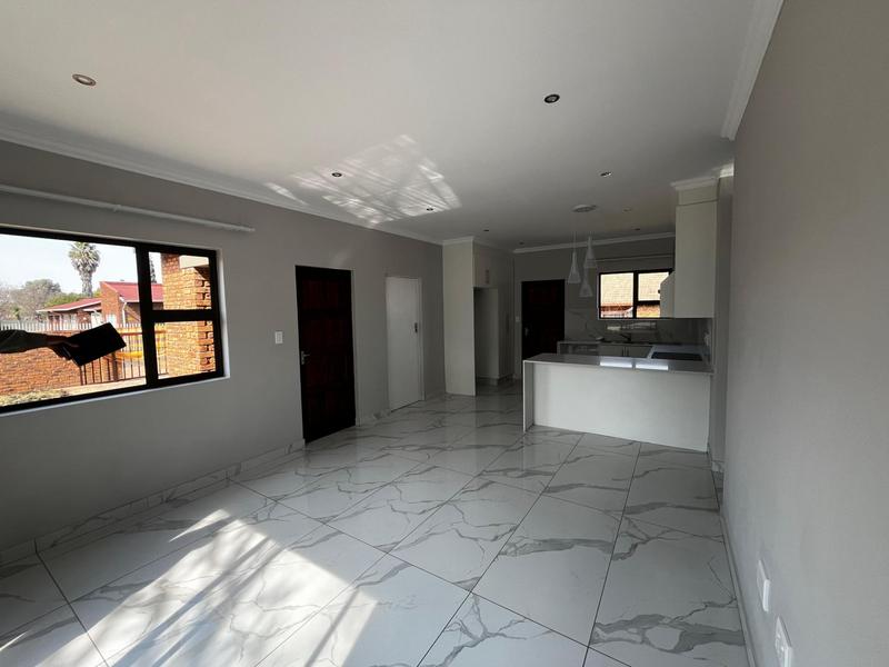 3 Bedroom Property for Sale in Dersley Gauteng
