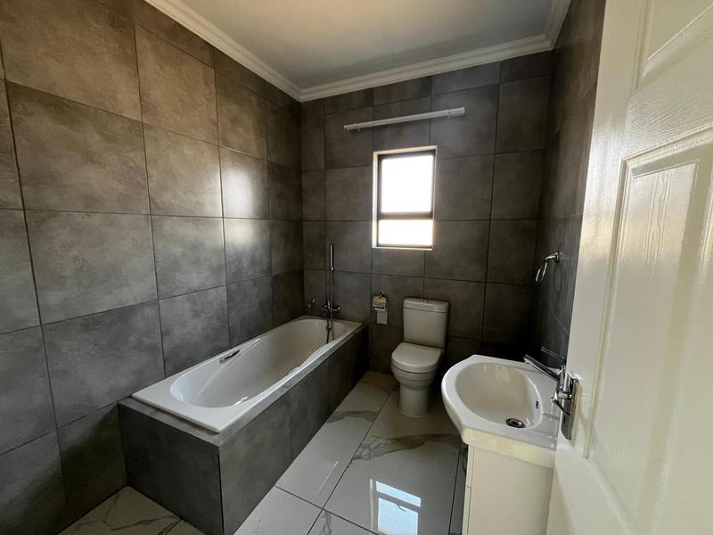 3 Bedroom Property for Sale in Dersley Gauteng