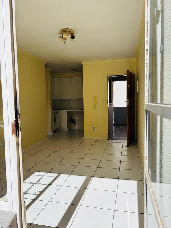 1 Bedroom Property for Sale in Edenvale Gauteng