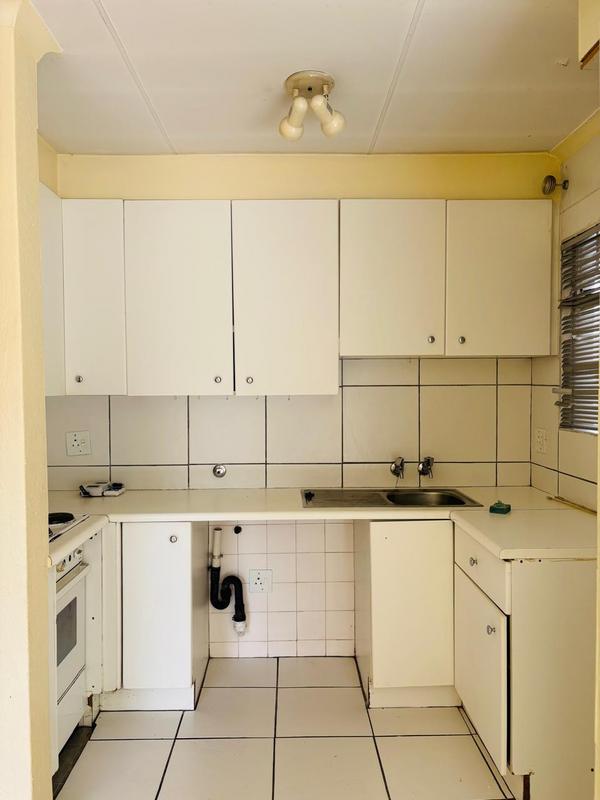 1 Bedroom Property for Sale in Edenvale Gauteng