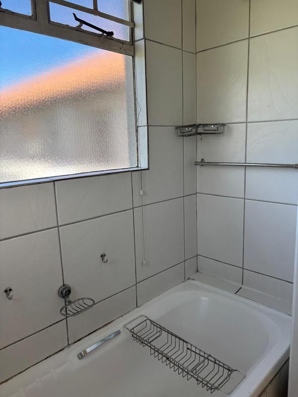1 Bedroom Property for Sale in Edenvale Gauteng