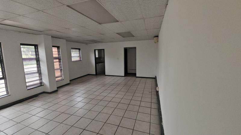 To Let Commercial Property for Rent in Randjespark Gauteng