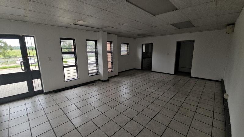 To Let Commercial Property for Rent in Randjespark Gauteng
