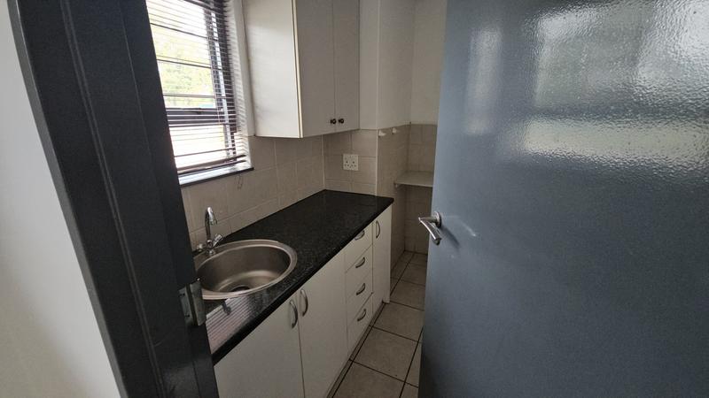 To Let Commercial Property for Rent in Randjespark Gauteng