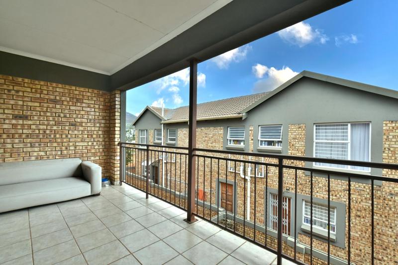 3 Bedroom Property for Sale in Wilgeheuwel Gauteng