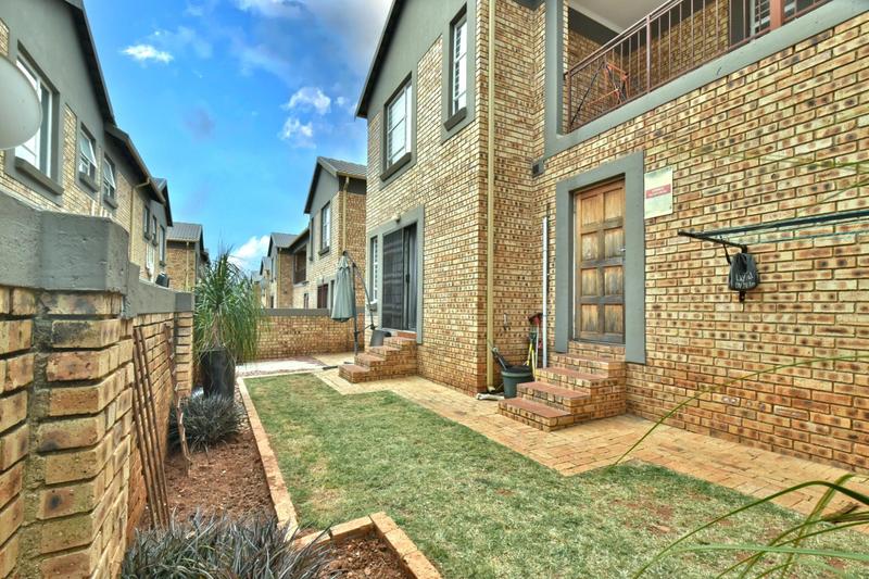 3 Bedroom Property for Sale in Wilgeheuwel Gauteng