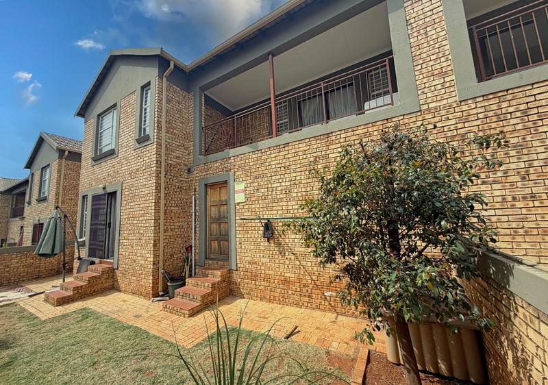3 Bedroom Property for Sale in Wilgeheuwel Gauteng