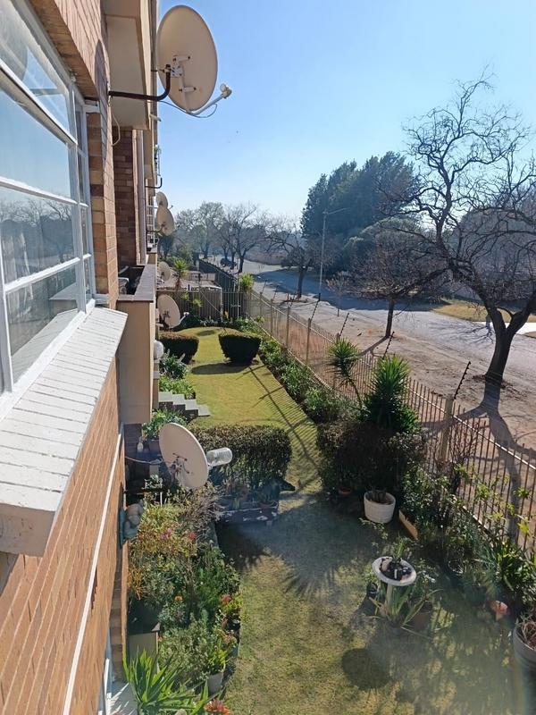 1 Bedroom Property for Sale in Lambton Gauteng