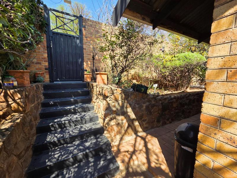 To Let 1 Bedroom Property for Rent in Menlo Park Gauteng