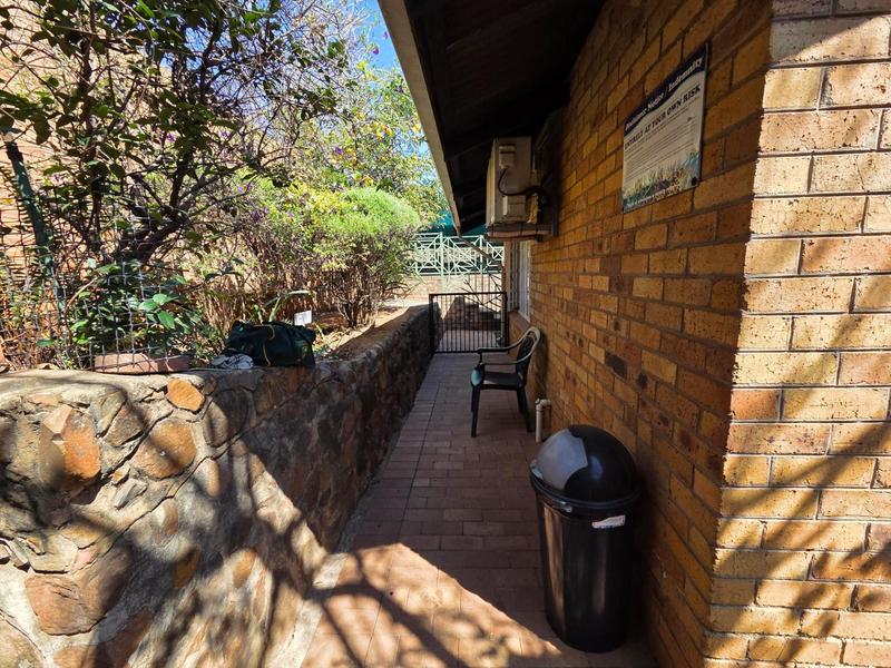 To Let 1 Bedroom Property for Rent in Menlo Park Gauteng