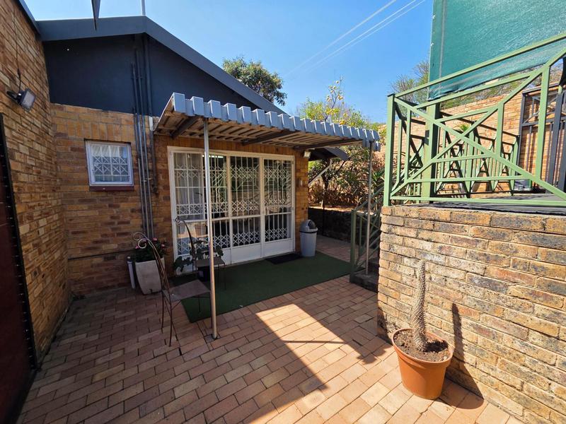 To Let 1 Bedroom Property for Rent in Menlo Park Gauteng