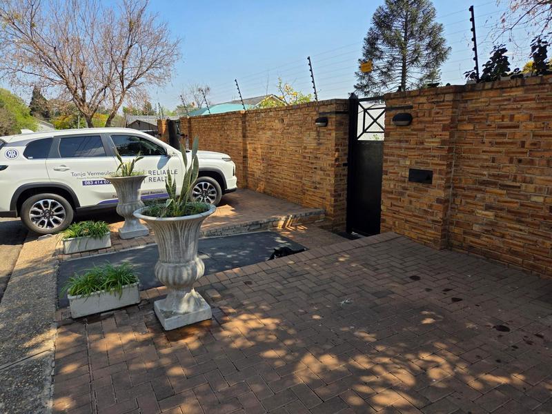 To Let 1 Bedroom Property for Rent in Menlo Park Gauteng