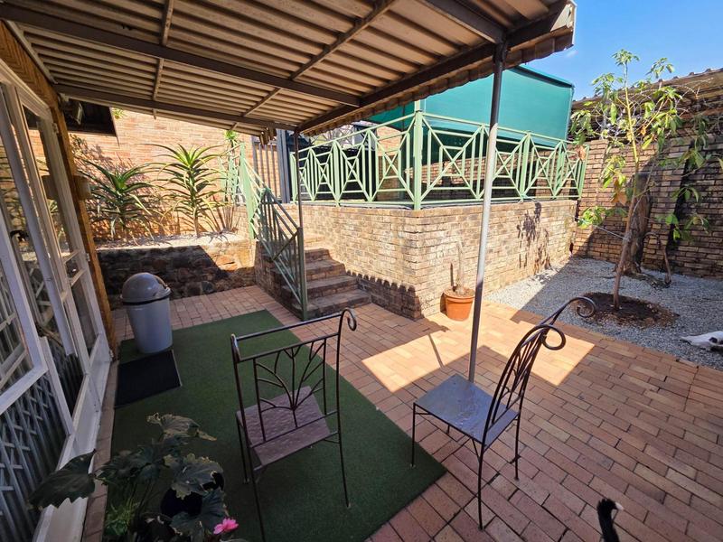 To Let 1 Bedroom Property for Rent in Menlo Park Gauteng