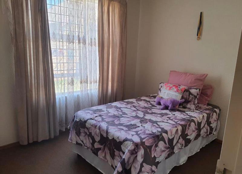 To Let 4 Bedroom Property for Rent in Pomona Gauteng