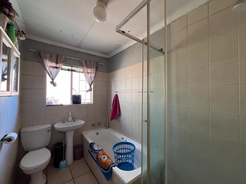 To Let 3 Bedroom Property for Rent in Terenure Gauteng