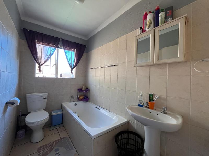 To Let 3 Bedroom Property for Rent in Terenure Gauteng