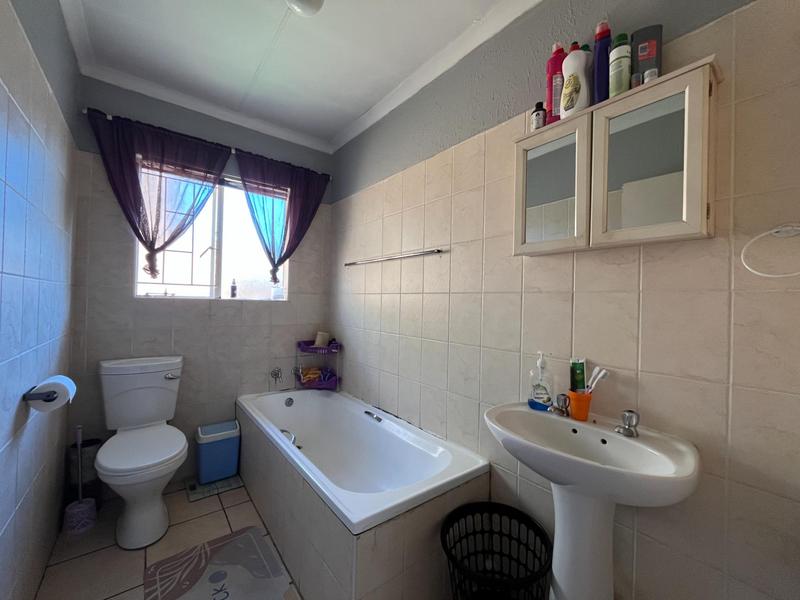 To Let 3 Bedroom Property for Rent in Terenure Gauteng