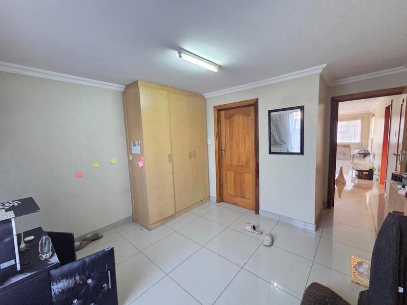 To Let 2 Bedroom Property for Rent in Erasmia Gauteng