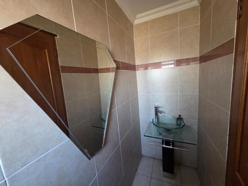To Let 2 Bedroom Property for Rent in Erasmia Gauteng