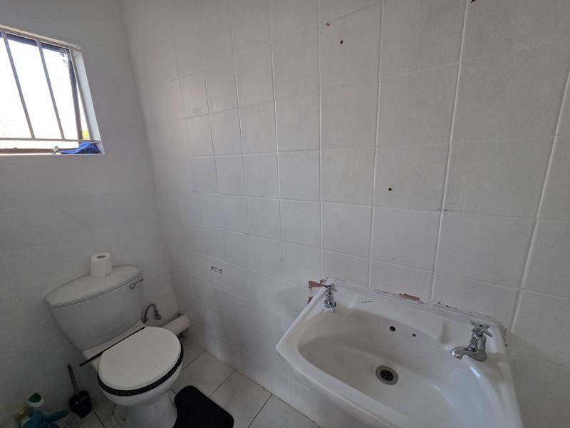 To Let 2 Bedroom Property for Rent in Erasmia Gauteng