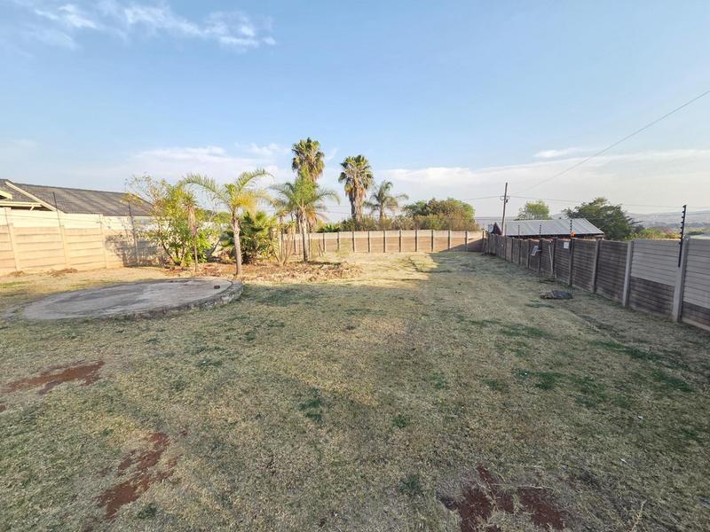 To Let 2 Bedroom Property for Rent in Erasmia Gauteng