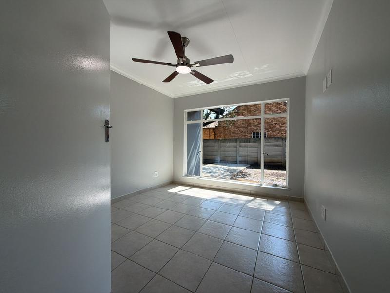 To Let 4 Bedroom Property for Rent in Sunward Park Gauteng