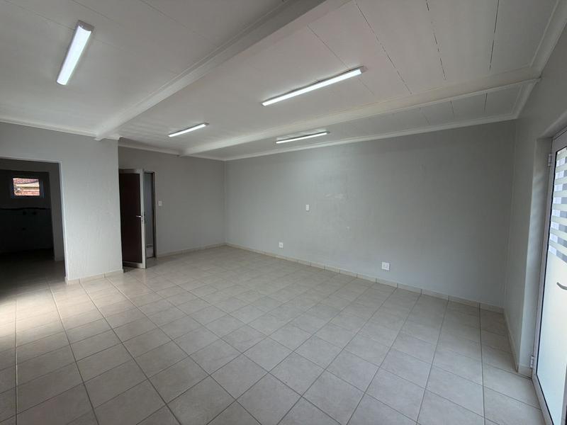 To Let 4 Bedroom Property for Rent in Sunward Park Gauteng