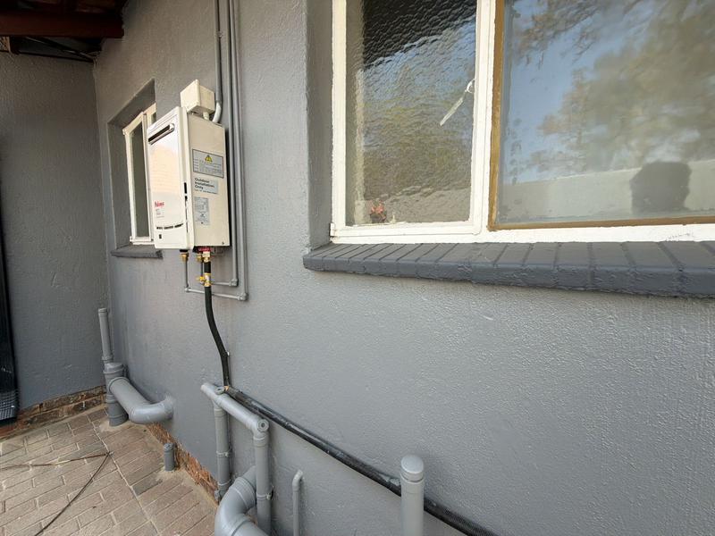 To Let 4 Bedroom Property for Rent in Sunward Park Gauteng