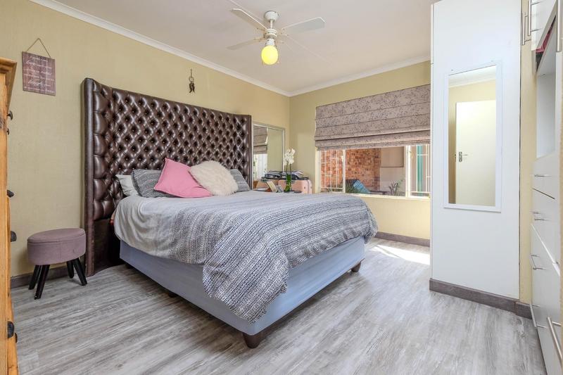 3 Bedroom Property for Sale in Florida Glen Gauteng