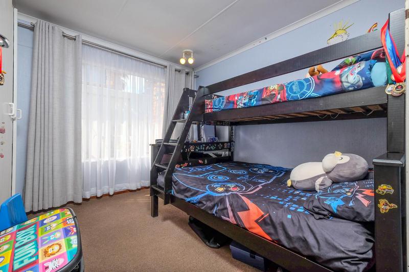 3 Bedroom Property for Sale in Florida Glen Gauteng