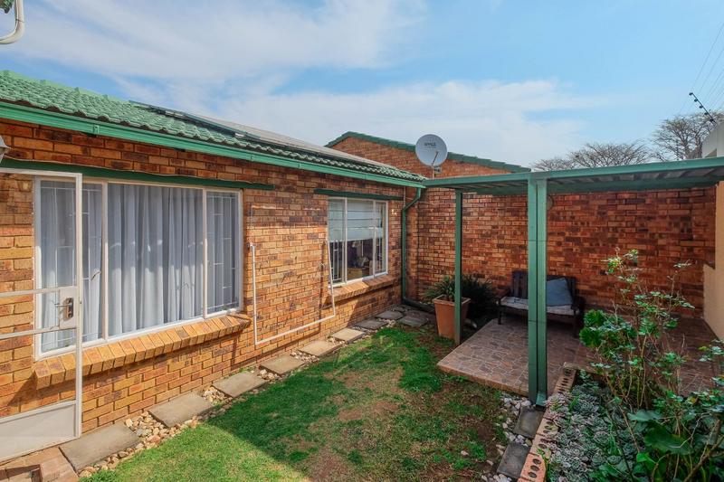 3 Bedroom Property for Sale in Florida Glen Gauteng