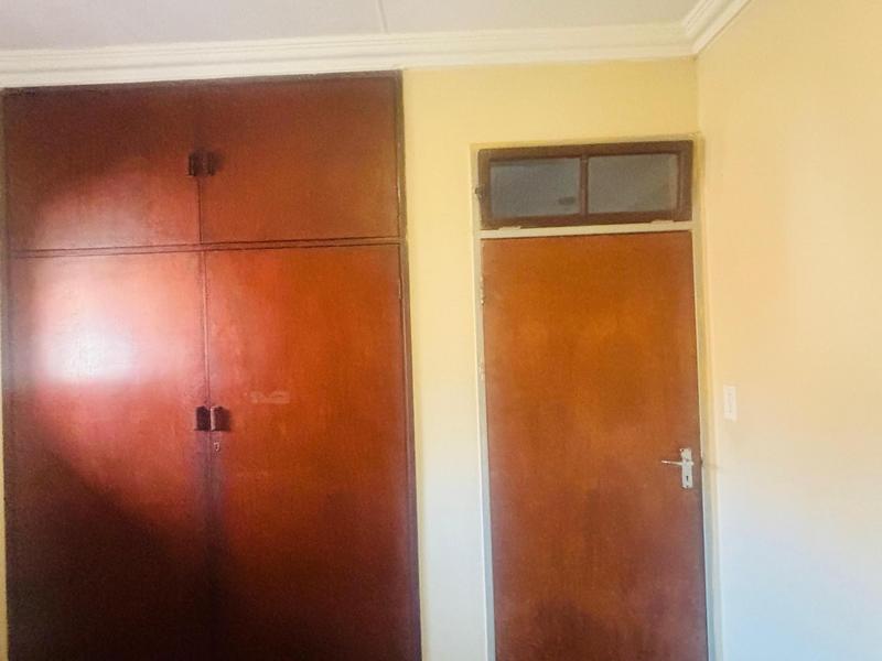 To Let 3 Bedroom Property for Rent in Creswell Park Gauteng