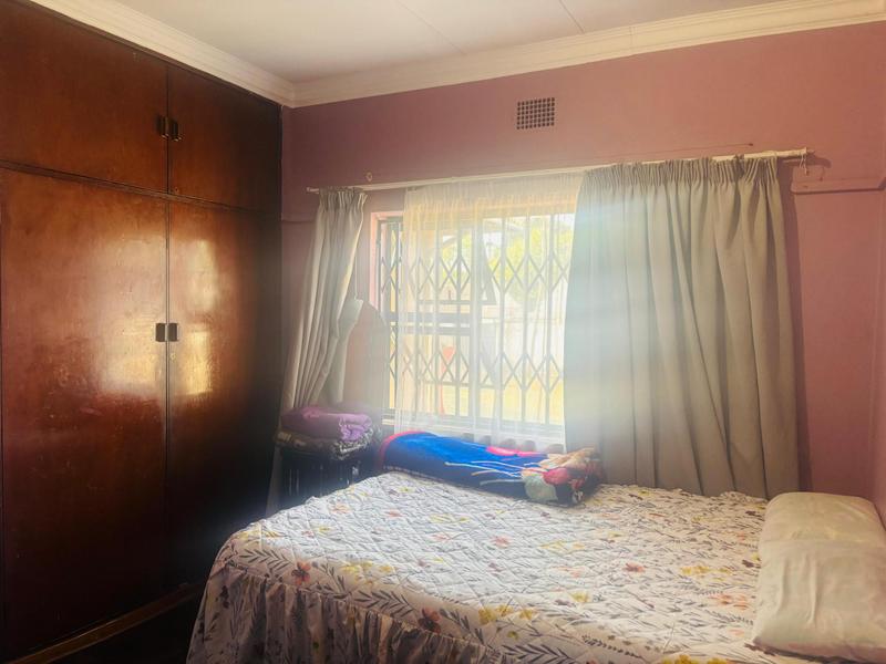 To Let 3 Bedroom Property for Rent in Creswell Park Gauteng