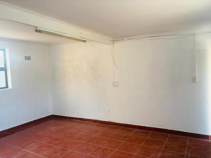 To Let 1 Bedroom Property for Rent in Florida Gauteng
