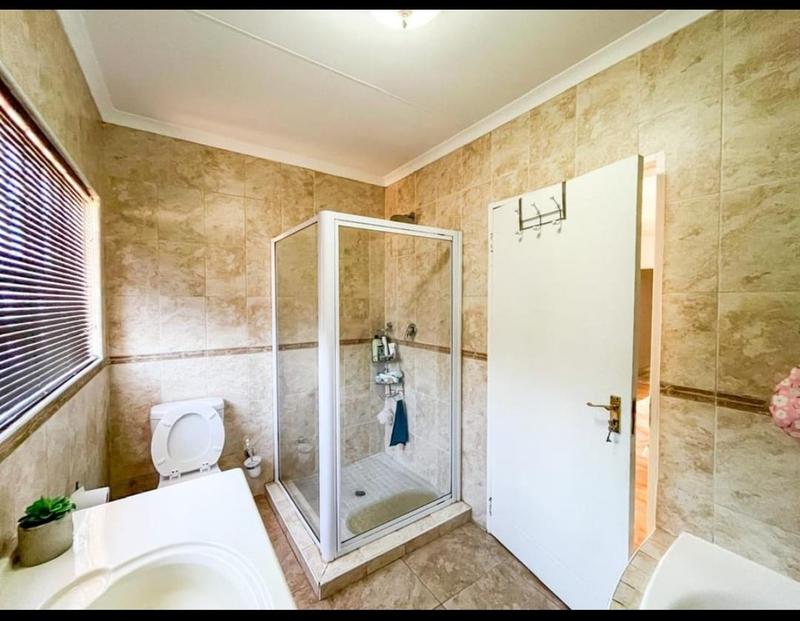 4 Bedroom Property for Sale in Bartlett Gauteng