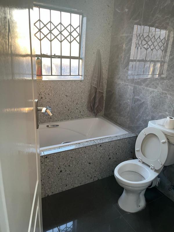3 Bedroom Property for Sale in Blue Hills Gauteng