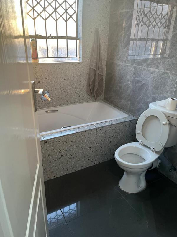 3 Bedroom Property for Sale in Blue Hills Gauteng
