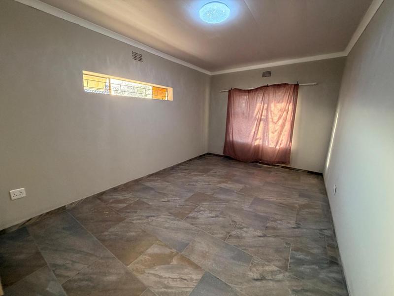 5 Bedroom Property for Sale in Three Rivers Gauteng