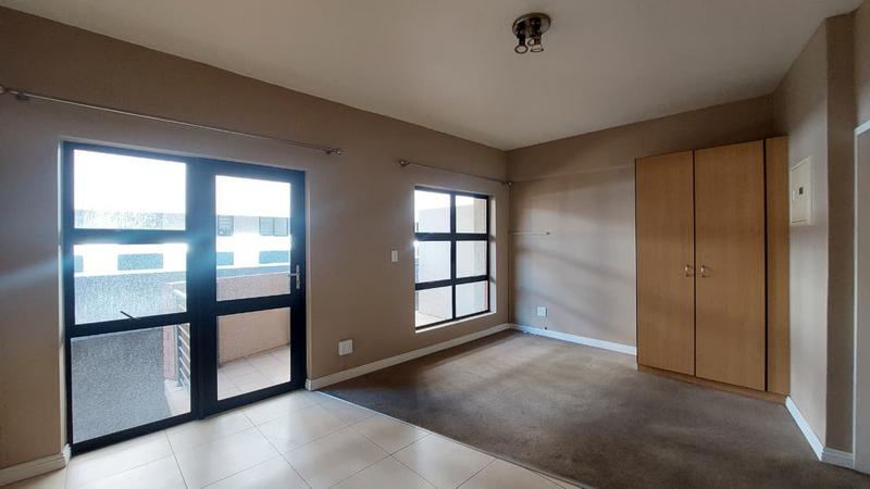 To Let 1 Bedroom Property for Rent in Braamfontein Gauteng