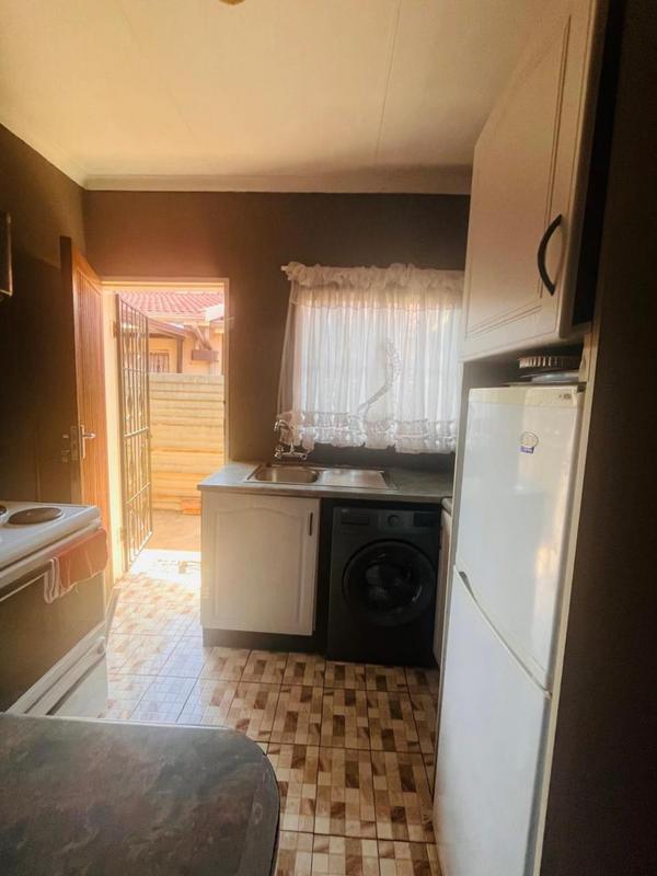 3 Bedroom Property for Sale in Protea North Gauteng