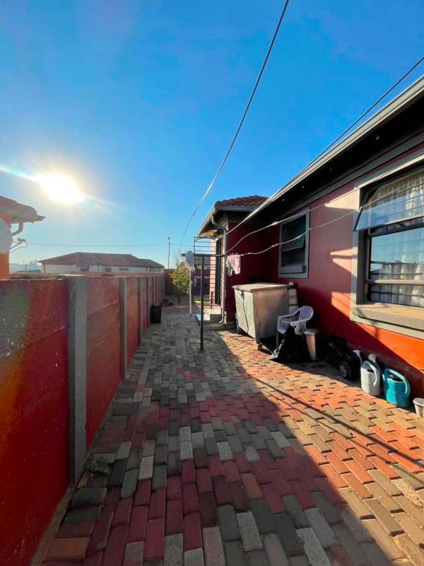3 Bedroom Property for Sale in Witpoortjie Gauteng