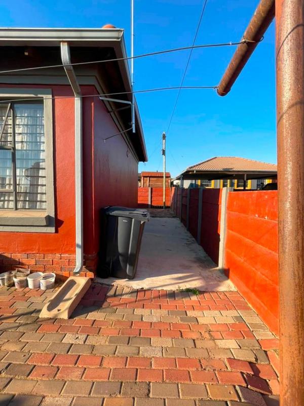 3 Bedroom Property for Sale in Witpoortjie Gauteng