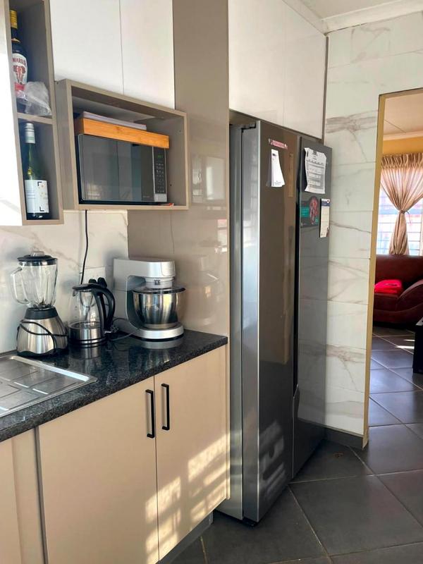 3 Bedroom Property for Sale in Witpoortjie Gauteng