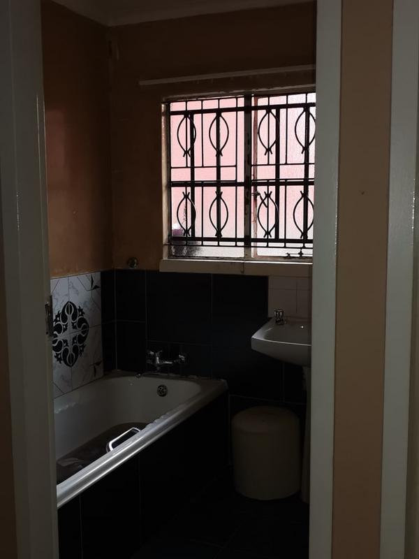 To Let 3 Bedroom Property for Rent in Dobsonville Gauteng